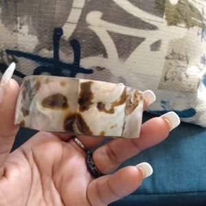 Shell bangle